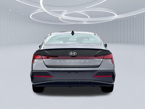 2026 Hyundai ELANTRA Sport