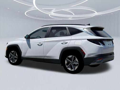 Serenity White Pearl 2026 Hyundai TUCSON SEL Premium