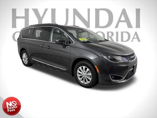 2019 Chrysler Pacifica Touring L