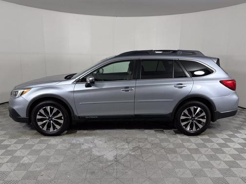 Ice Silver Metallic 2015 Subaru Outback 3.6R Limited