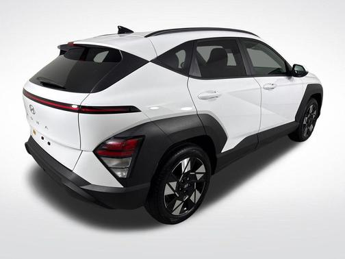 Atlas White 2024 Hyundai KONA SEL