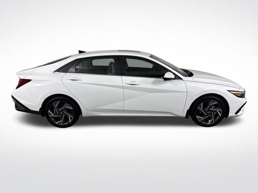 Serenity White 2025 Hyundai ELANTRA HEV Limited