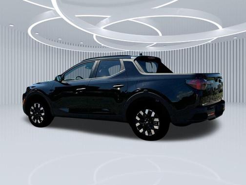 2025 Hyundai SANTA CRUZ SEL Activity