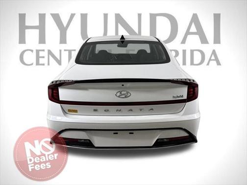 2022 Hyundai SONATA Hybrid SE