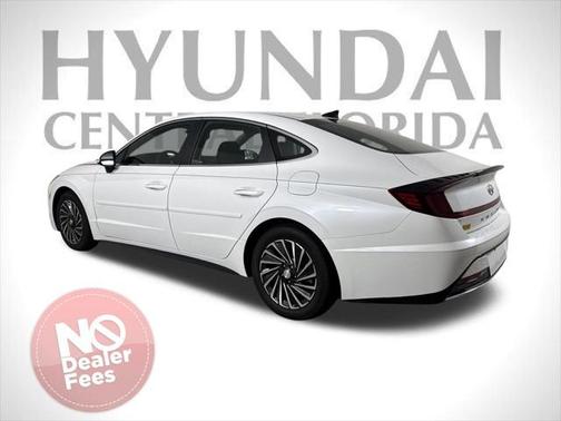 2022 Hyundai SONATA Hybrid SE