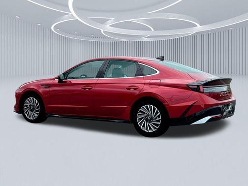2025 Hyundai SONATA Hybrid SE