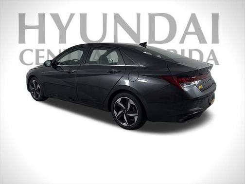 2021 Hyundai ELANTRA Limited
