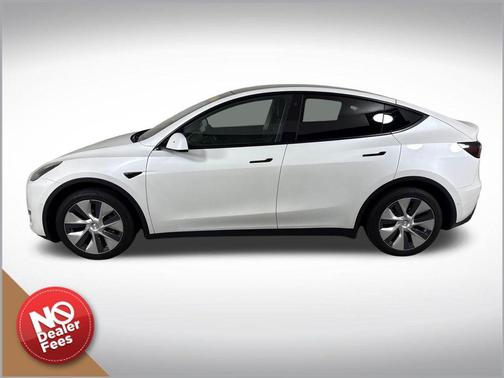 Pearl White Multi-Coat 2022 Tesla Model Y Long Range Dual Motor All-Wheel Drive