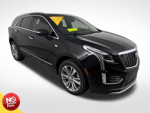 Stellar Black Metallic 2024 Cadillac XT5 Premium Luxury