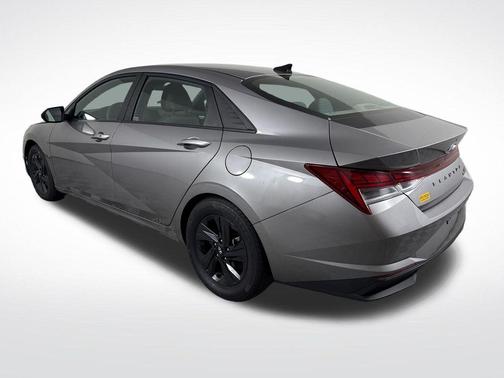 Fluid Metal 2022 Hyundai ELANTRA HEV Blue