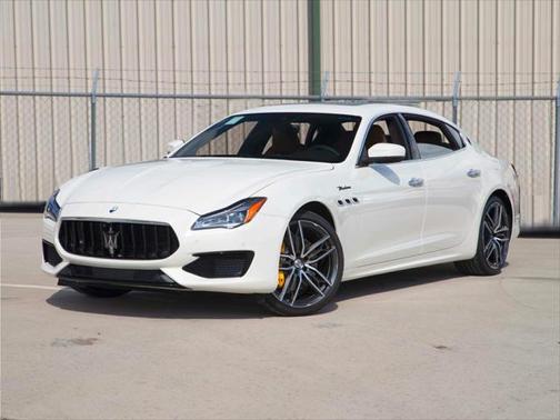 2022 Maserati Quattroporte Modena