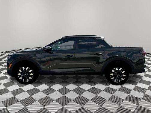 2025 Hyundai SANTA CRUZ SEL Activity