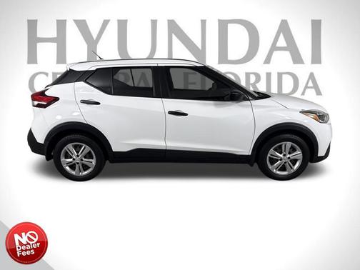 2020 Nissan Kicks S