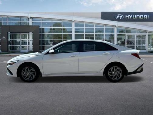 2025 Hyundai ELANTRA HEV Blue