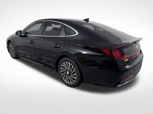 Onyx Black 2023 Hyundai SONATA Hybrid SE