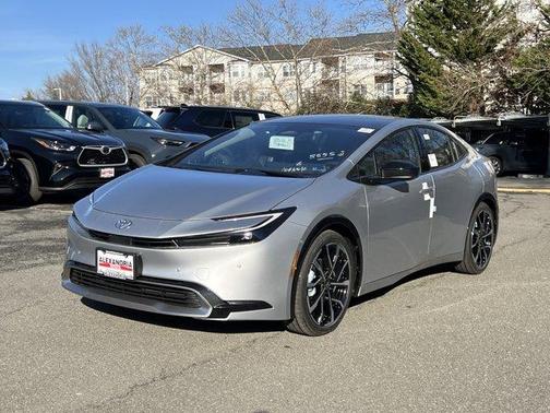 CUTTING EDGE 2026 Toyota Prius Plug-In Hybrid XSE PREMIUM