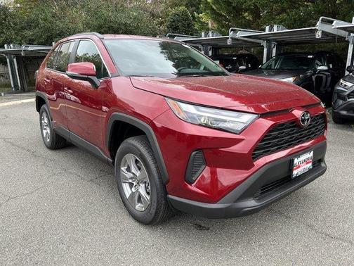 2025 Toyota RAV4 Hybrid XLE