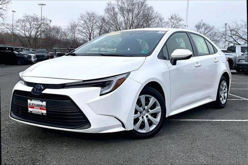 2024 Toyota Corolla Hybrid LE
