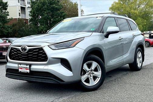2022 Toyota Highlander L