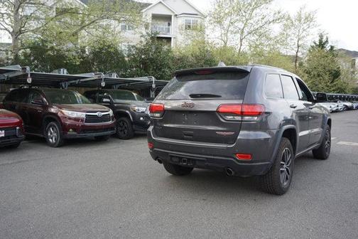 Granite Crystal Clearcoat Metallic 2017 Jeep Grand Cherokee Trailhawk