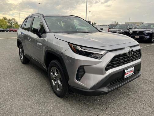 2025 Toyota RAV4 Hybrid LE