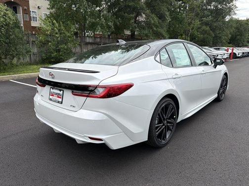 Wind Chill Pearl 2026 Toyota Camry XSE