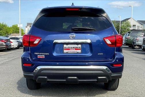 2019 Nissan Pathfinder S