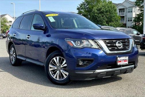 2019 Nissan Pathfinder S