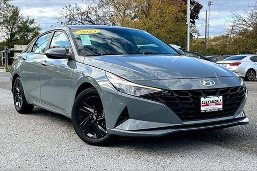 2023 Hyundai ELANTRA SEL