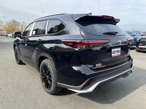 2026 Toyota Highlander XSE