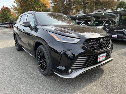 2026 Toyota Highlander XSE