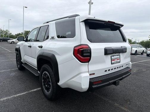 Ice 2026 Toyota 4Runner Hybrid TRD Off Road Premium