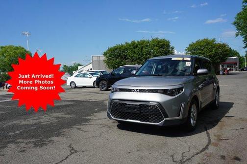 Steel Gray 2024 Kia Soul LX