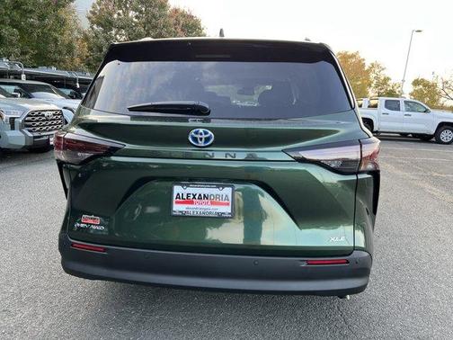 2025 Toyota Sienna XLE