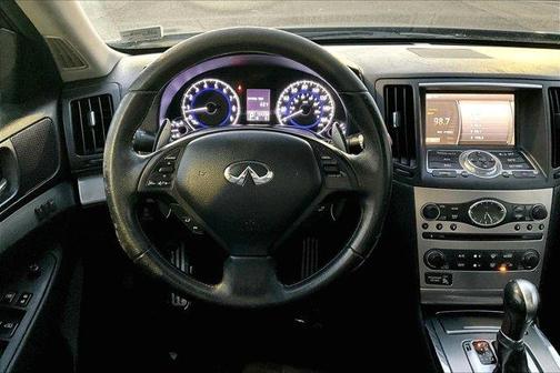 2011 INFINITI G37x Base