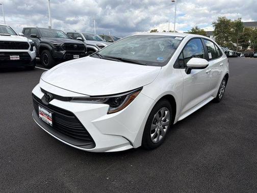 Ice 2026 Toyota Corolla LE