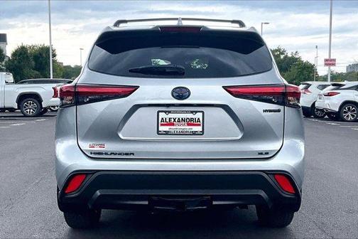 2023 Toyota Highlander Hybrid XLE