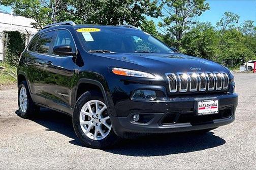 Brilliant Black Crystal Pearlcoat 2015 Jeep Cherokee Latitude