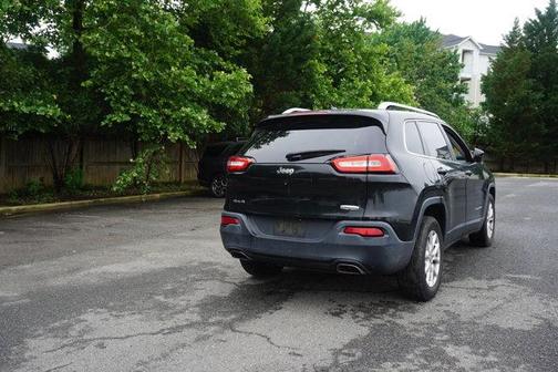 Brilliant Black Crystal Pearlcoat 2015 Jeep Cherokee Latitude