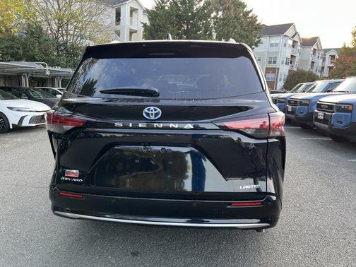 2025 Toyota Sienna Limited
