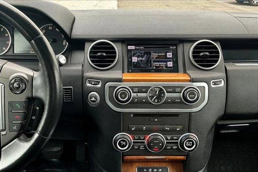 2016 Land Rover LR4 Base
