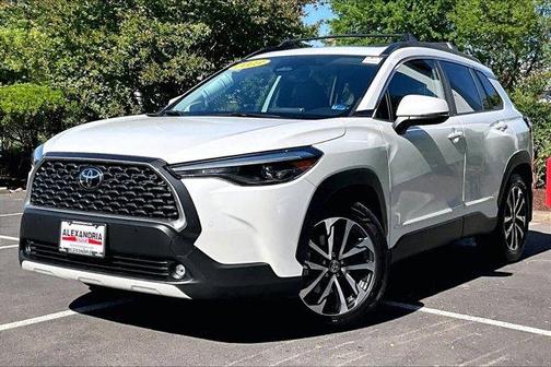 2023 Toyota Corolla Cross XLE