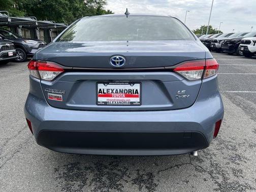 2025 Toyota Corolla Hybrid LE