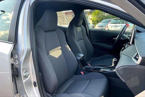 01F7 2025 Toyota Corolla Hatchback SE