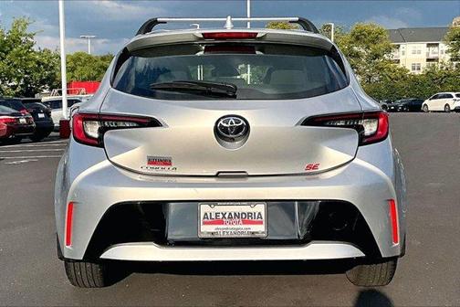 01F7 2025 Toyota Corolla Hatchback SE