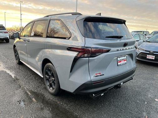 2026 Toyota Sienna Woodland Edition