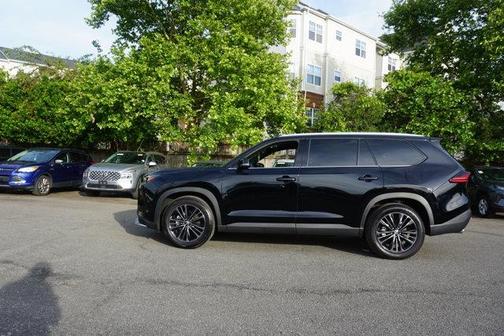 Platinum 2025 Toyota Grand Highlander Hybrid MAX
