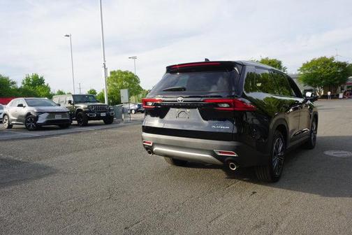 Platinum 2025 Toyota Grand Highlander Hybrid MAX