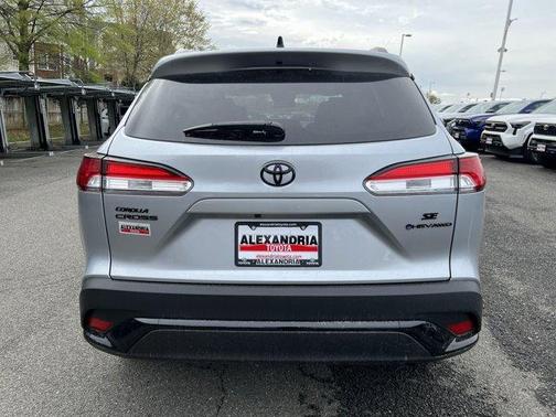 2025 Toyota Corolla Cross Hybrid SE