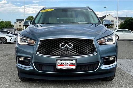 2017 INFINITI QX60 Base